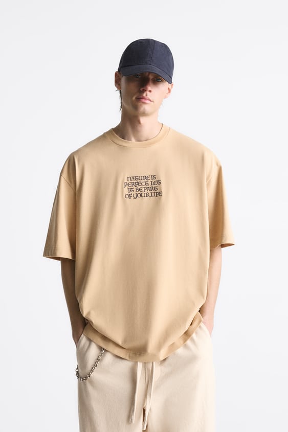 ZARA T-SHIRT WITH CONTRAST EMBROIDERY IN CAMEL
