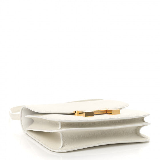 Constance 24 shoulder bag in white