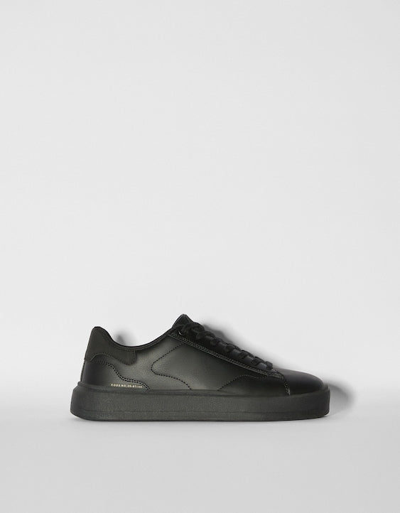 Bershka Men’s monochrome trainers