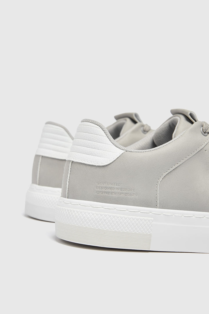 Pull&Bear casual trainers in white