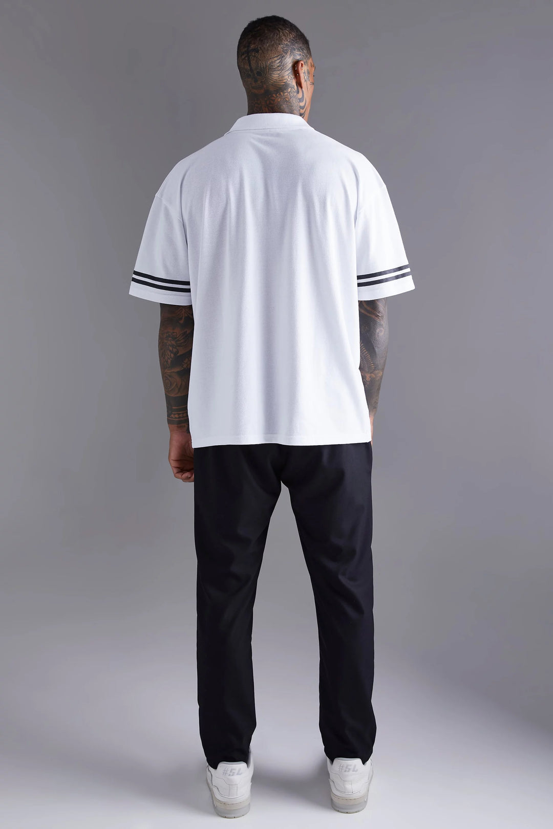 BOOHOOMAN SLIM V NECK LIMITED PIQUE POLO WHITE