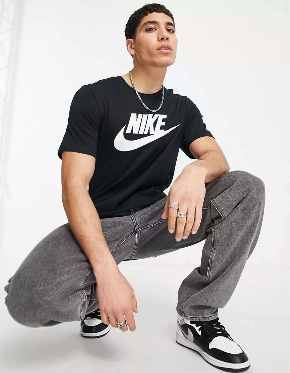 Nike FUTURA Logo T-shirt in black