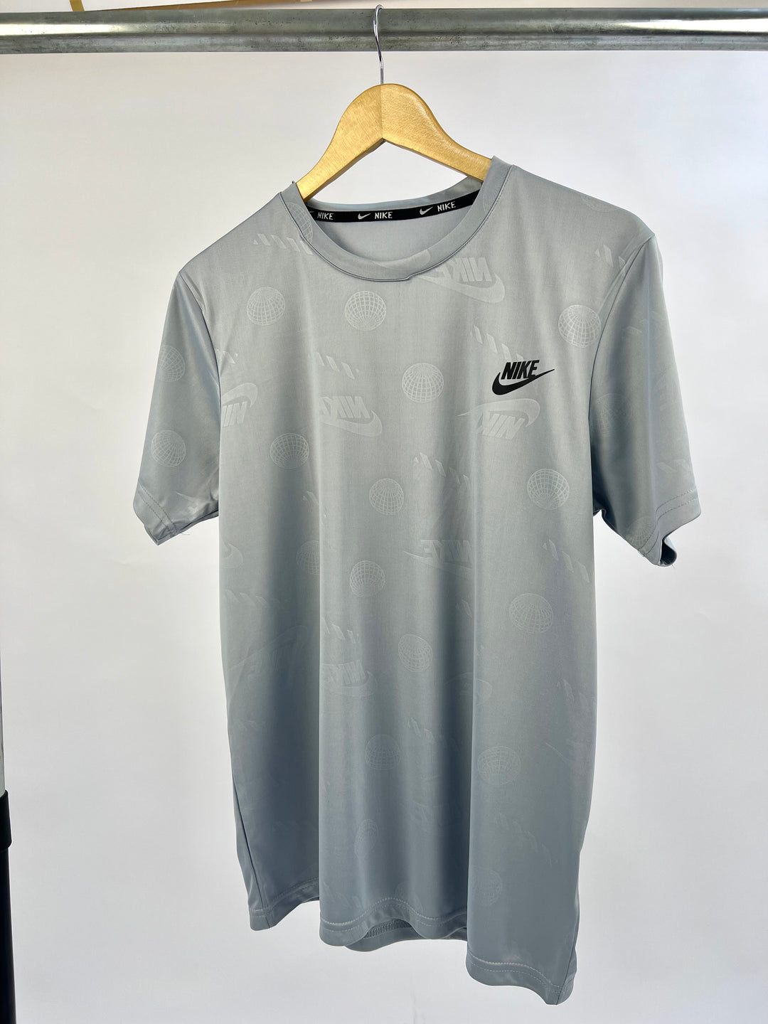 Nike Logo print sports T-shirt gray