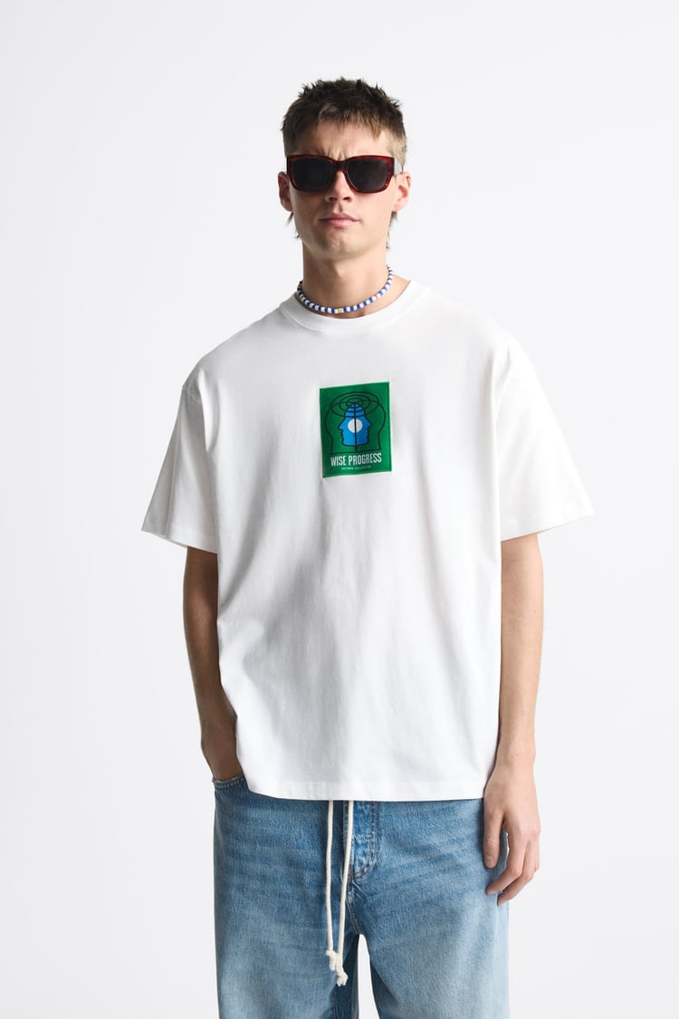 ZARA T-SHIRT WITH CONTRAST PATCH IN WHITE