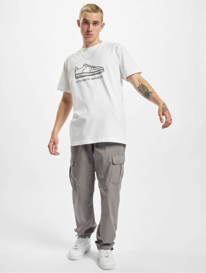 Mister Tee  Men T-Shirt Concrete Society in white