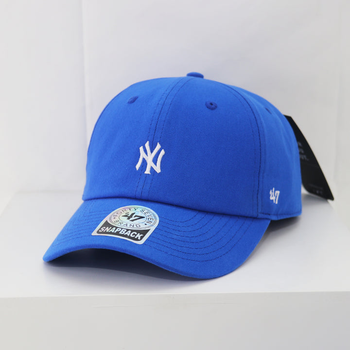 New York adjustable baseball cap in light blue