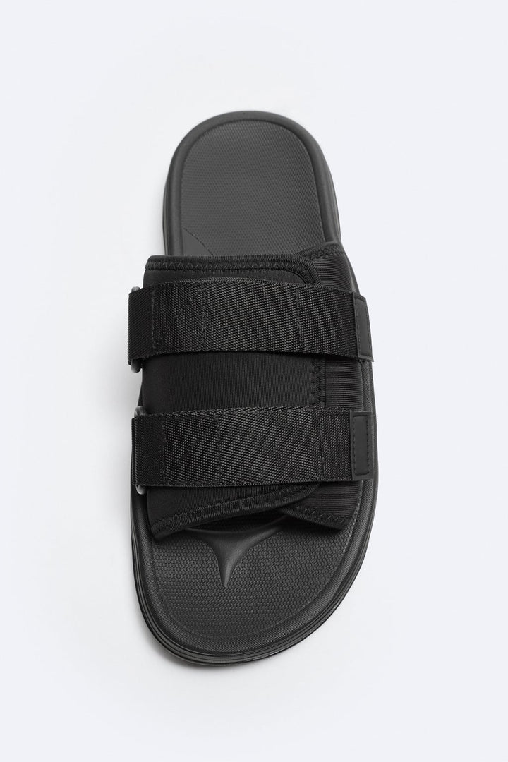 Zara Technical Sliders in black