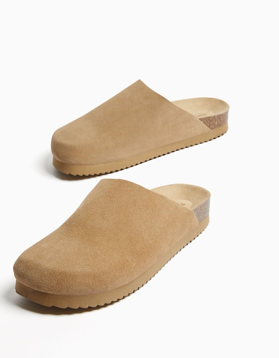 Bershka Leather Clogs in brown