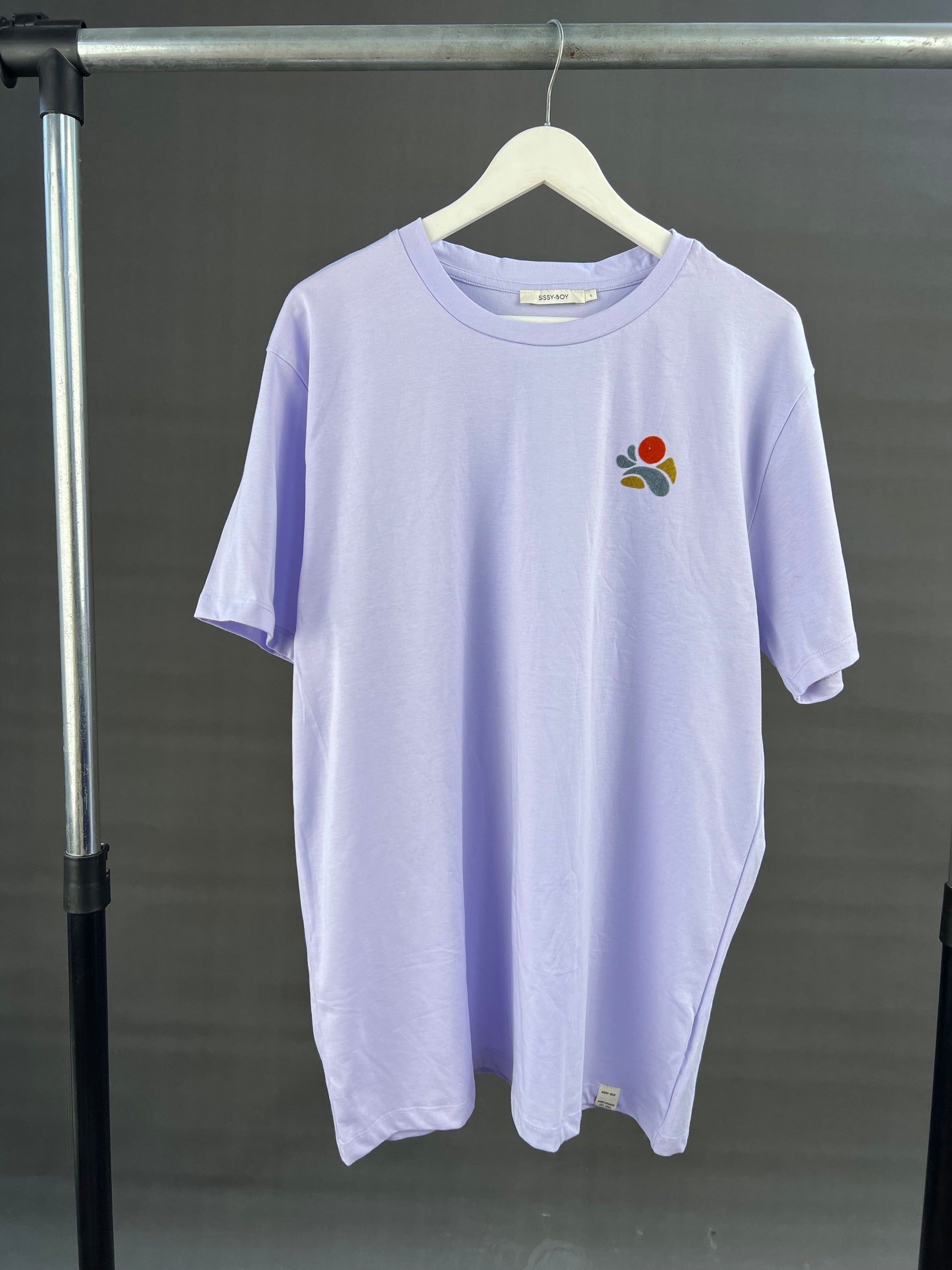 Sissyboy logo T-shirt in lilac – Garmisland