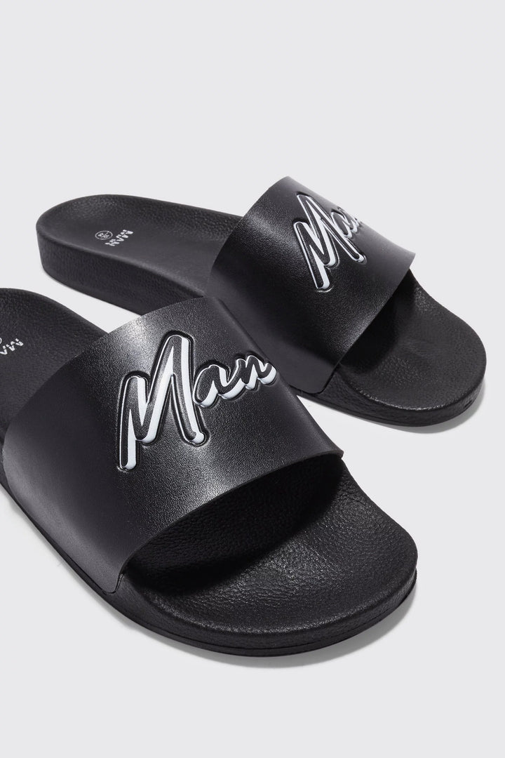 BOOHOOMAN MAN SIGNATURE SLIDES