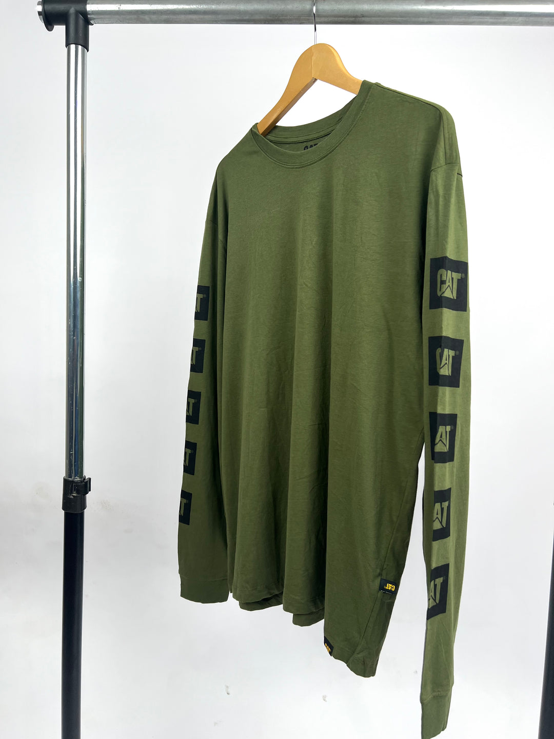 CAT longsleeve T-shirt in green