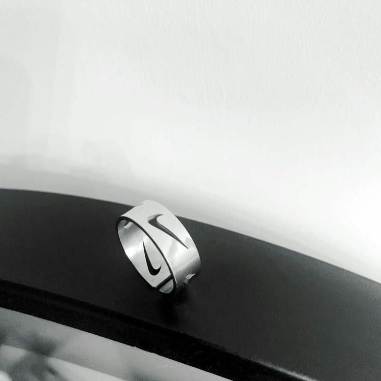 Nike Multiple Rings Nike swoosh cutout repeat hook ring – Garmisland