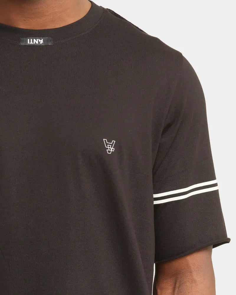 The Anti Order Symmetry T-shirt in black/grey