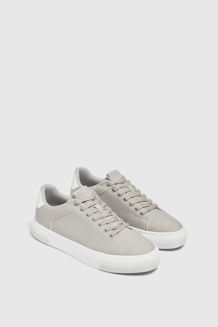 Pull&Bear casual trainers in white