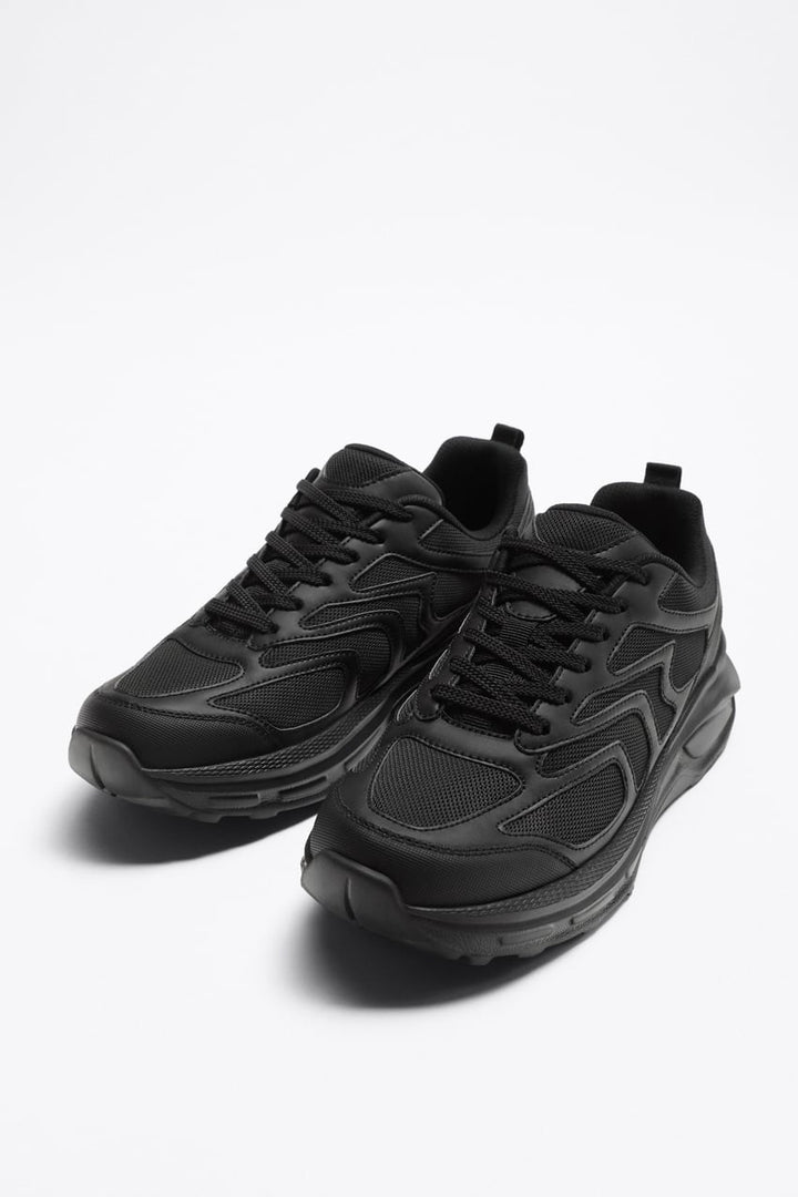 ZARA MONOCHROME RUNNING TRAINERS IN BLACK