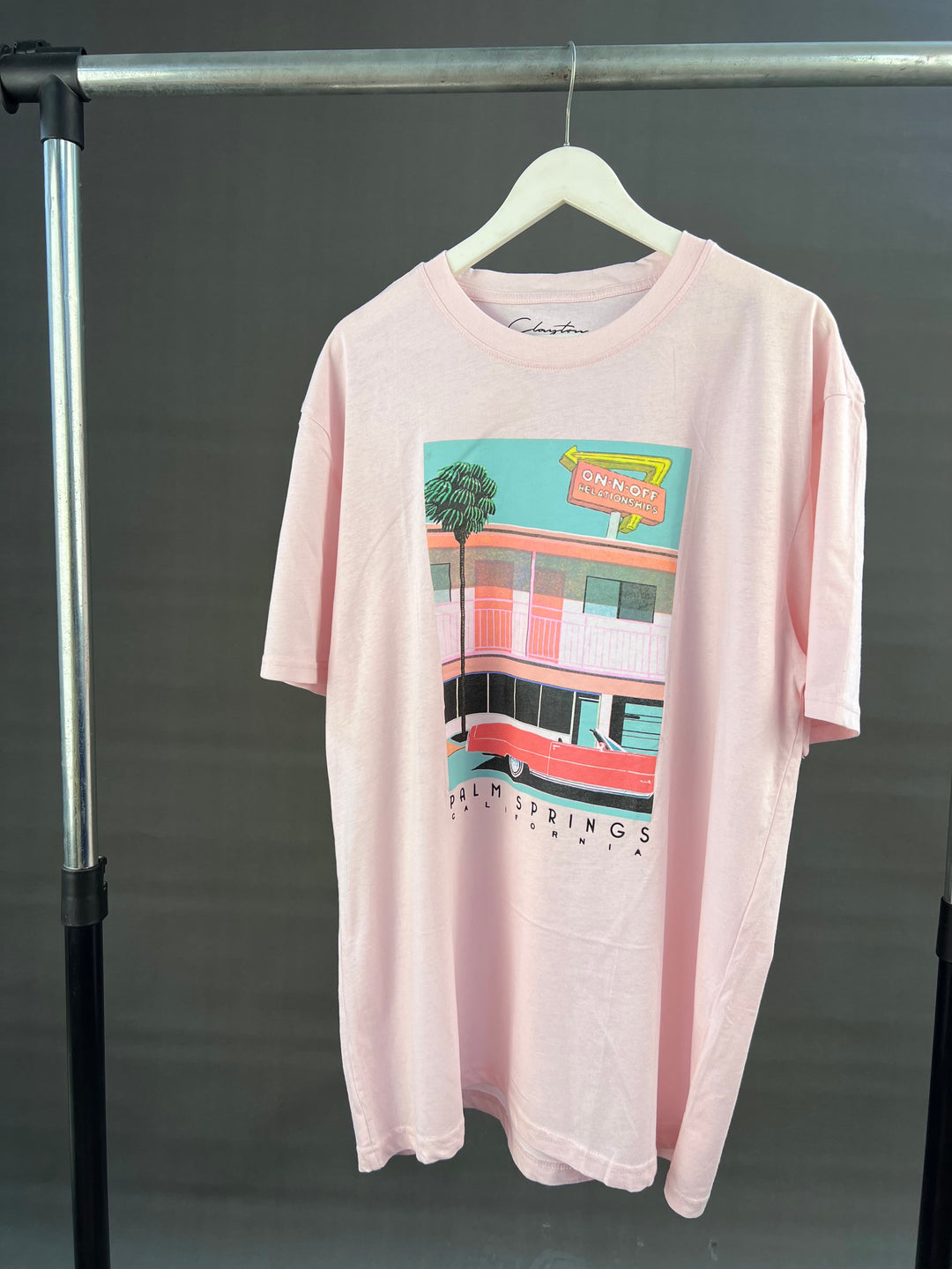 Clayton Motel print T-shirt in pink