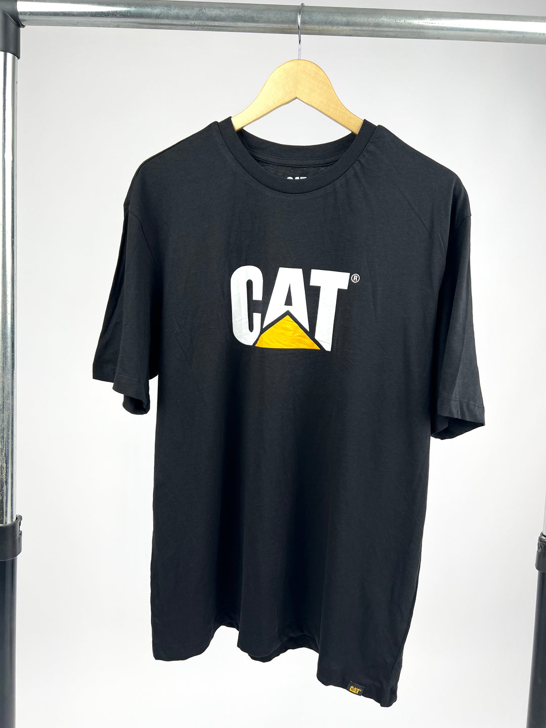 CAT print T-shirt in black