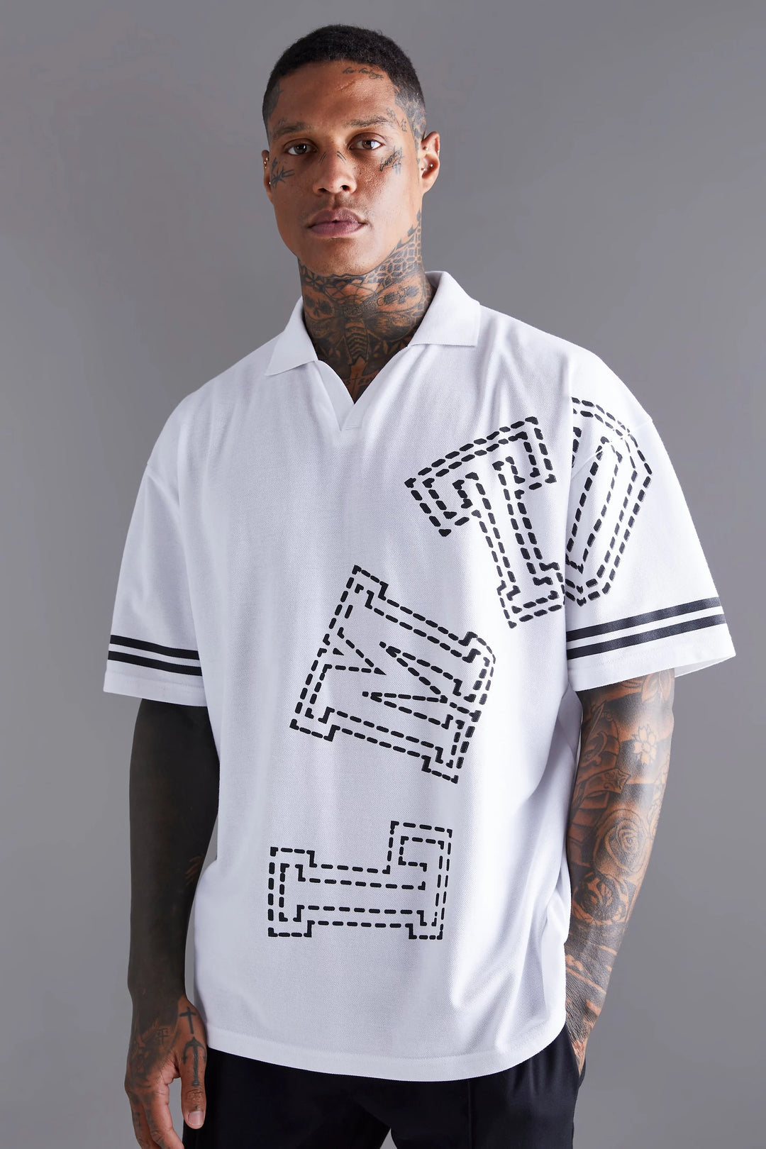 BOOHOOMAN SLIM V NECK LIMITED PIQUE POLO WHITE