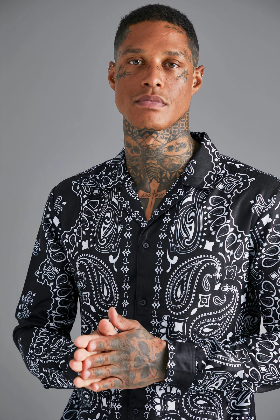 BOOHOOMAN LONG SLEEVE BANDANA SLUB SHIRT