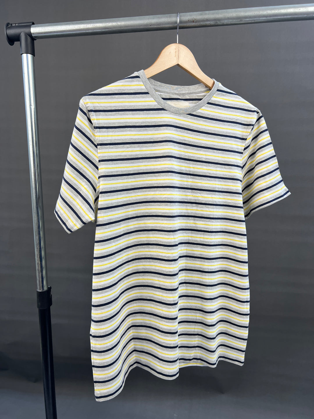 Folk Striped T-shirt in yellow/gray