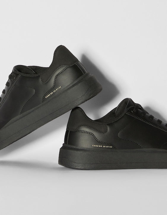 Bershka Men’s monochrome trainers