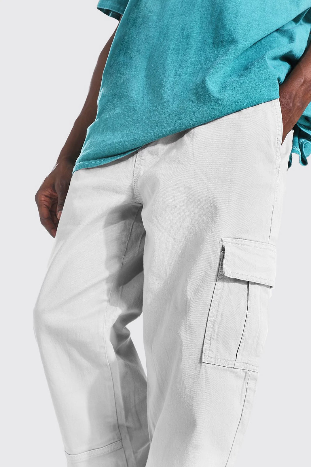 BOOHOOMAN STRAIGHT LEG GARMENT DYED TWILL CARGO TROUSER IN GRAY