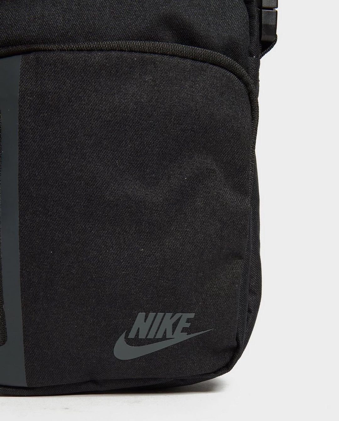 Nike Heritage Cross Body Bag