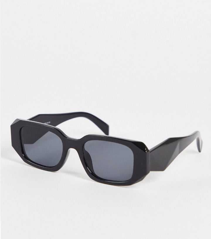 Geometric Frame Sun Glasses in Black