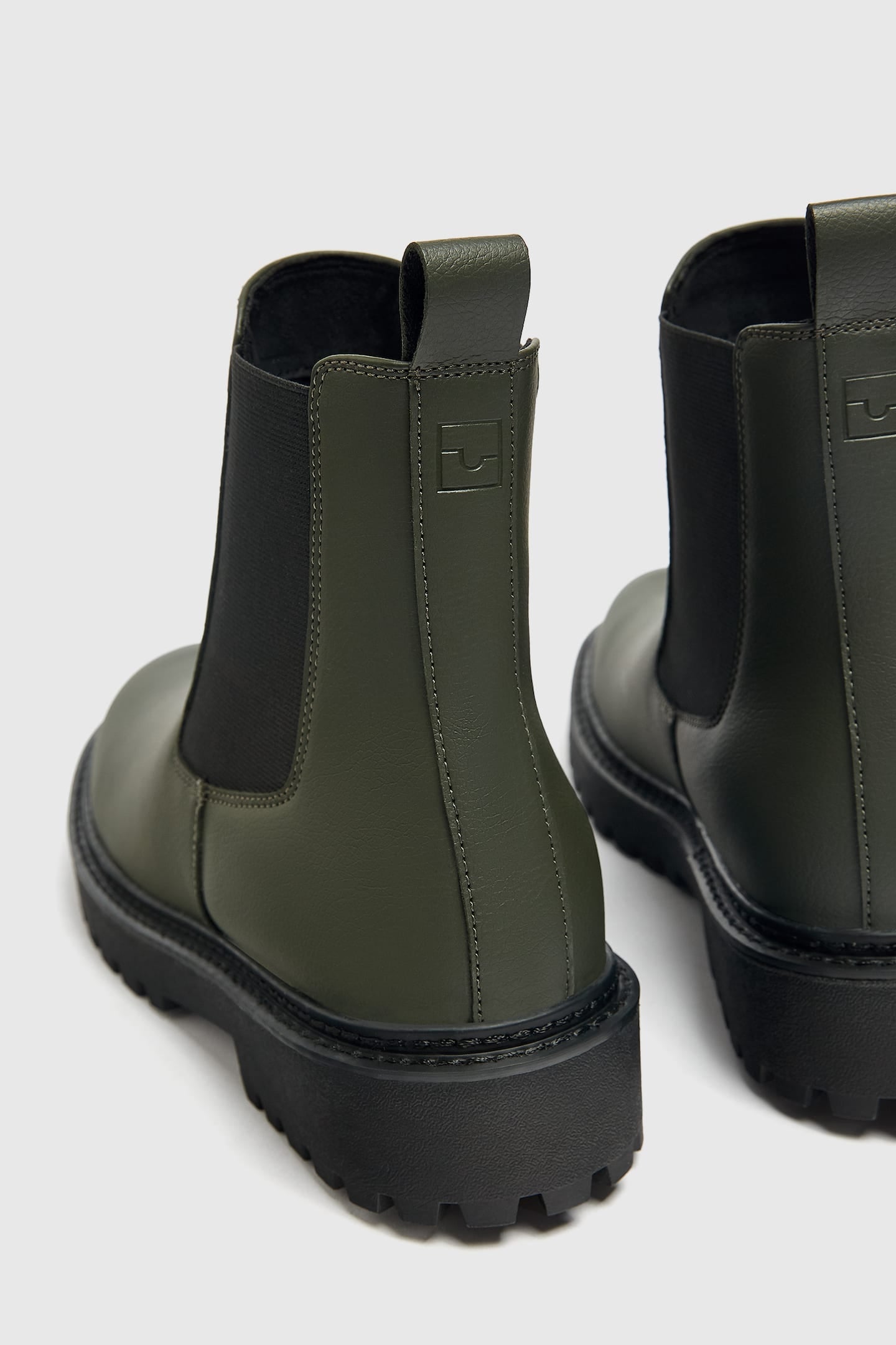 Pull&Bear basic Chelsea boots in green