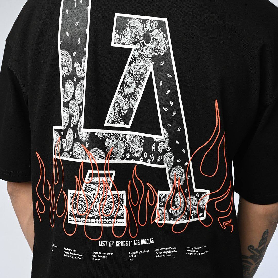 25-12 LA Gangs Backprint T-shirt in black