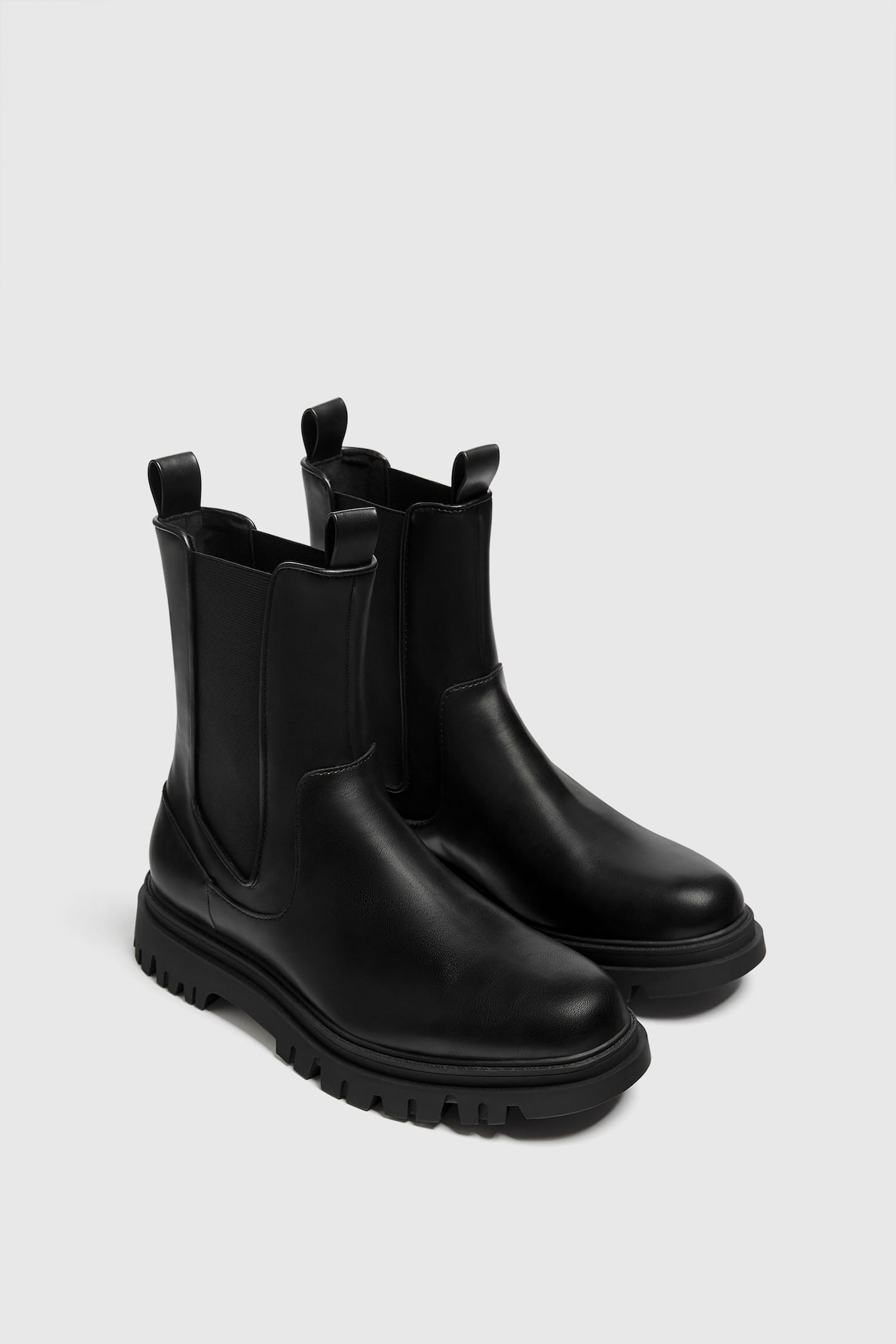 Pull&bear chelsea boots best sale