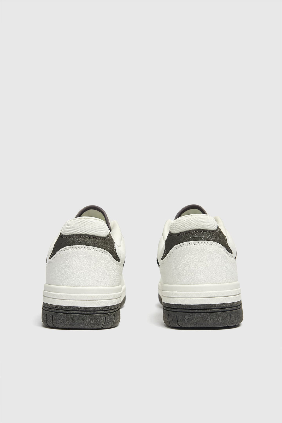 Pull&Bear retro casual trainers in white