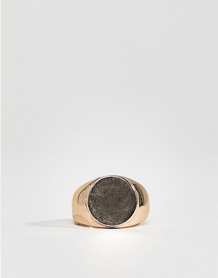 Singlet Ring in Gold