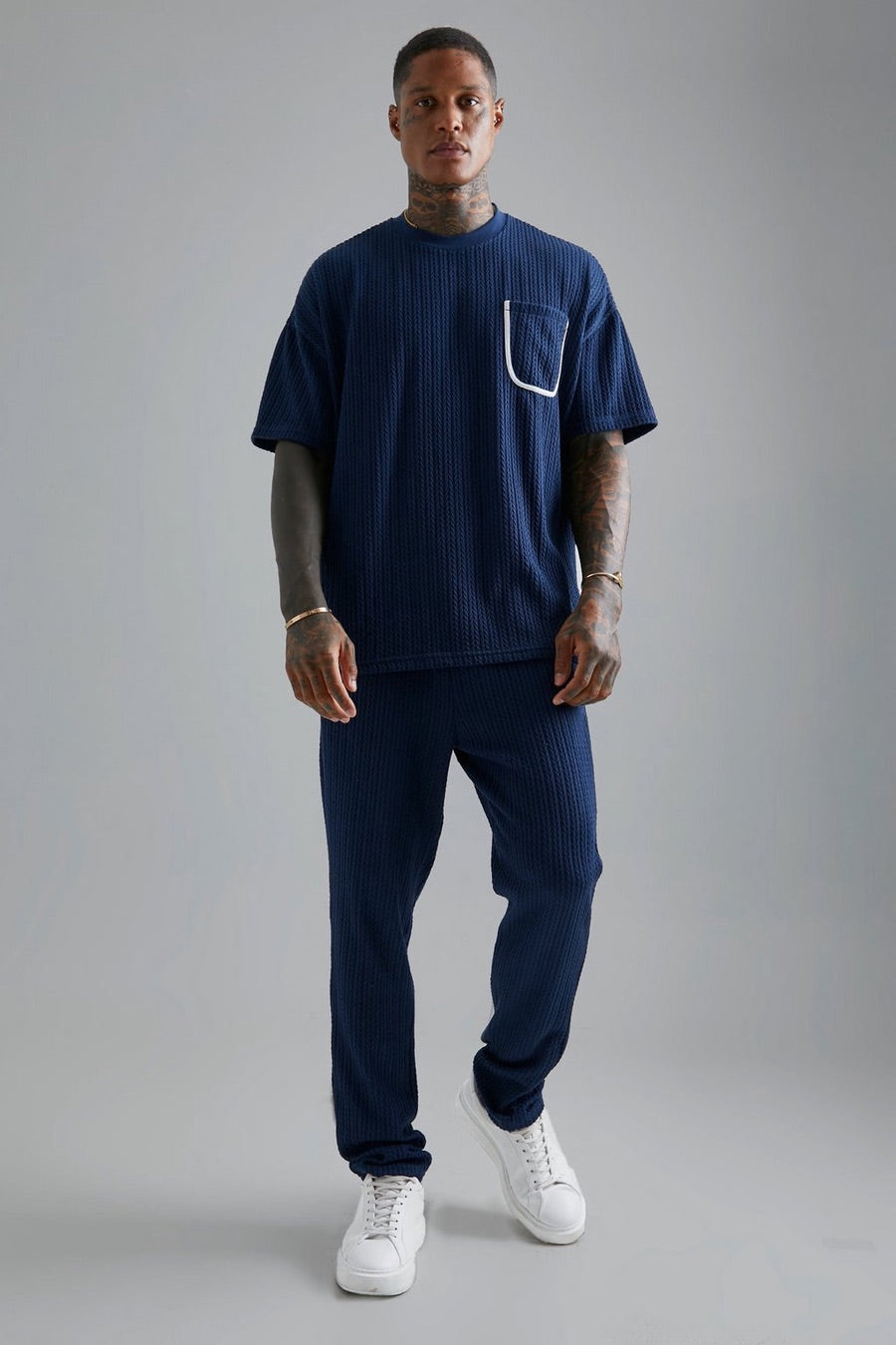 BOOHOOMAN OVERSIZED CABLE KNITTED T-SHIRT & JOGGER SET