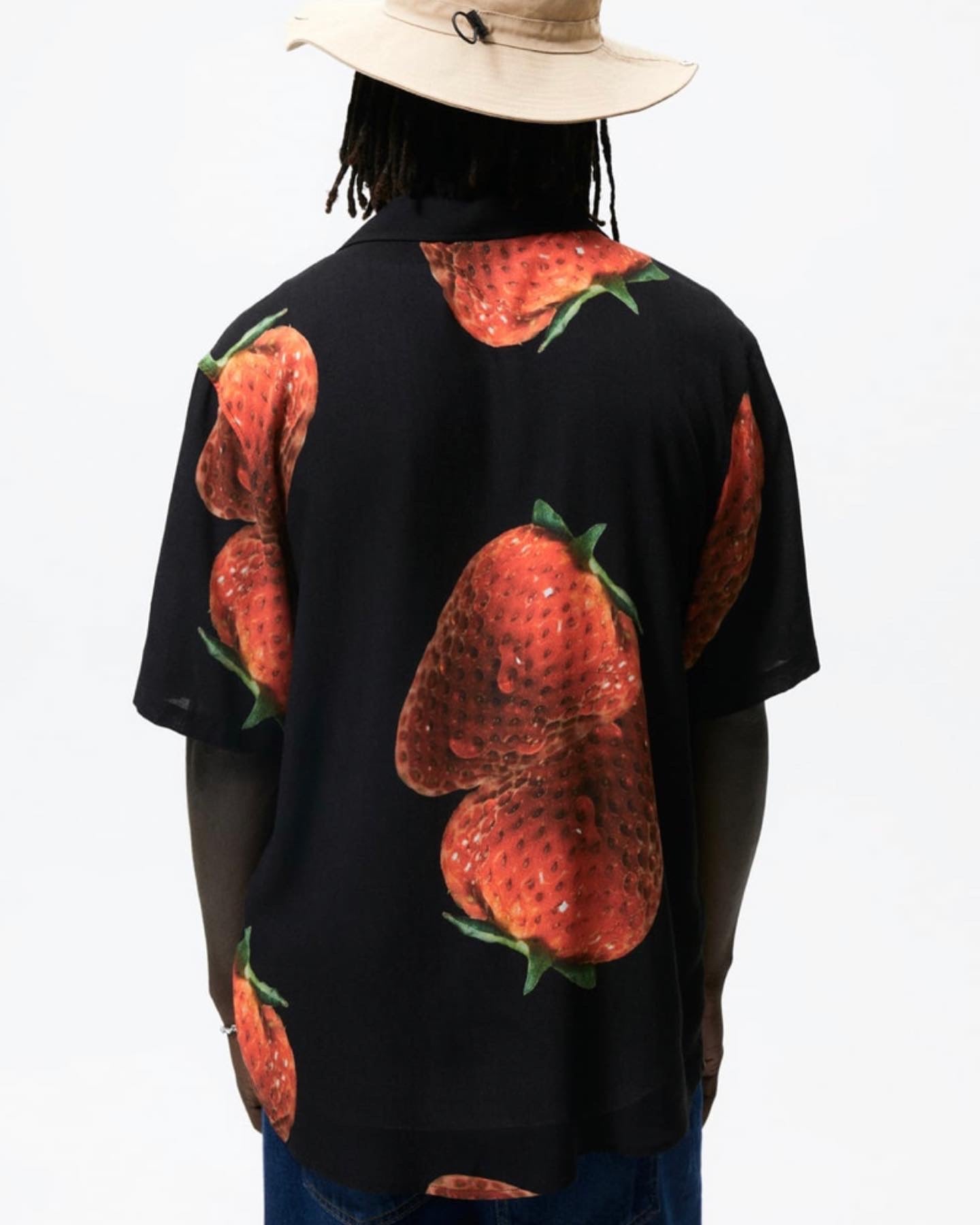 ZARA Strawberry Print Tshirt Garmisland