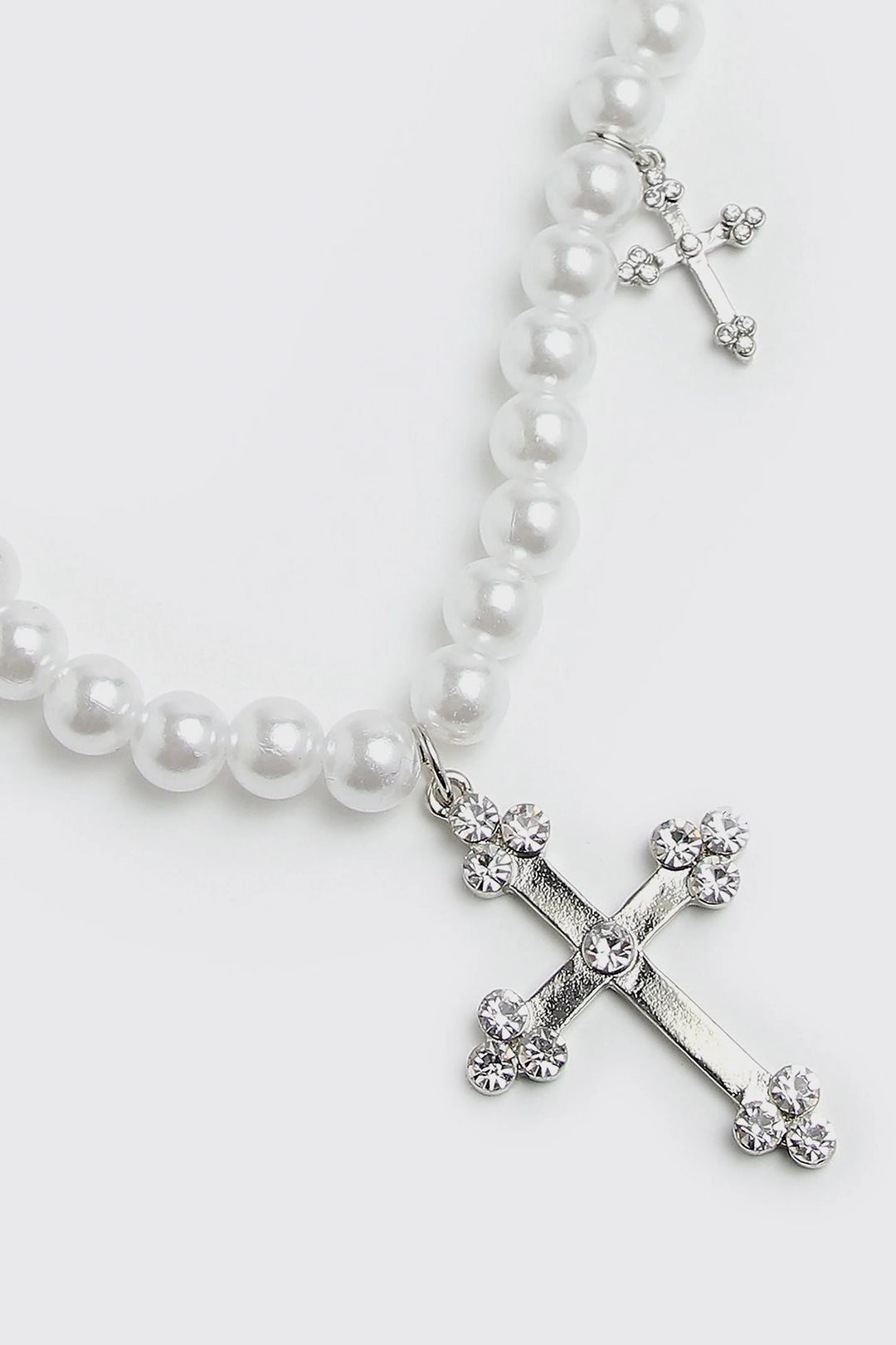 Boohooman Multi Cross Pendant Pearl Necklace White