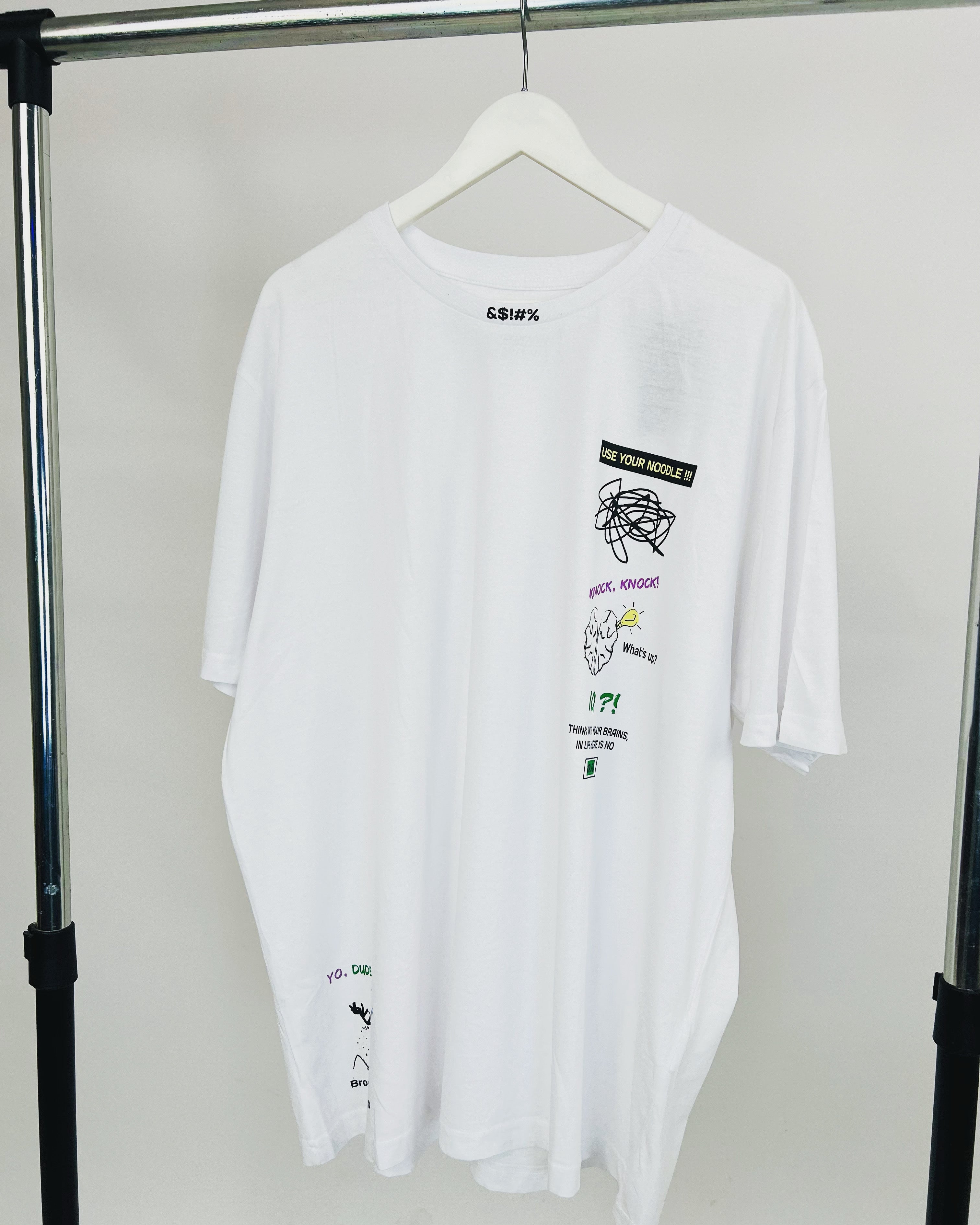 Ostin Studio abstract print T-shirt in white – Garmisland