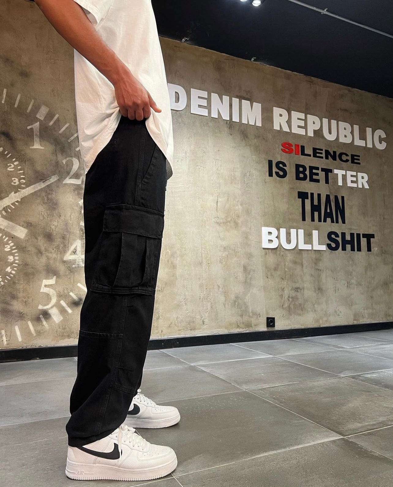 Denim republic cargo pants with drawstring in washed black