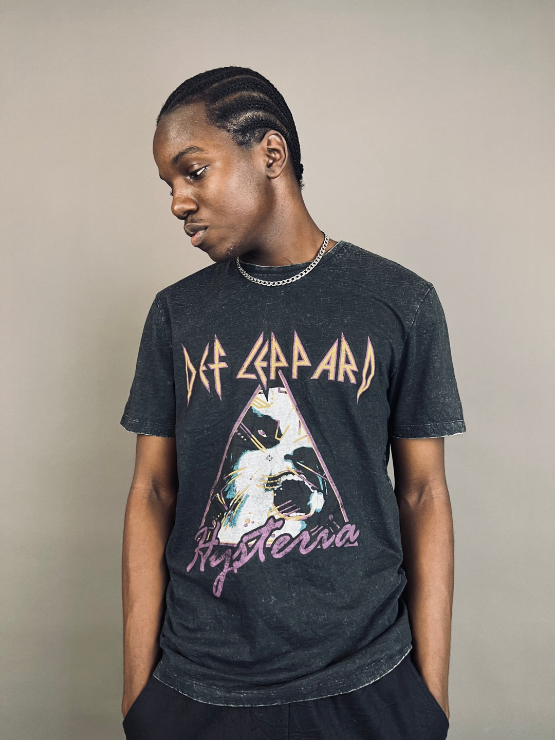 Def Leppard print t-shirt in charcoal