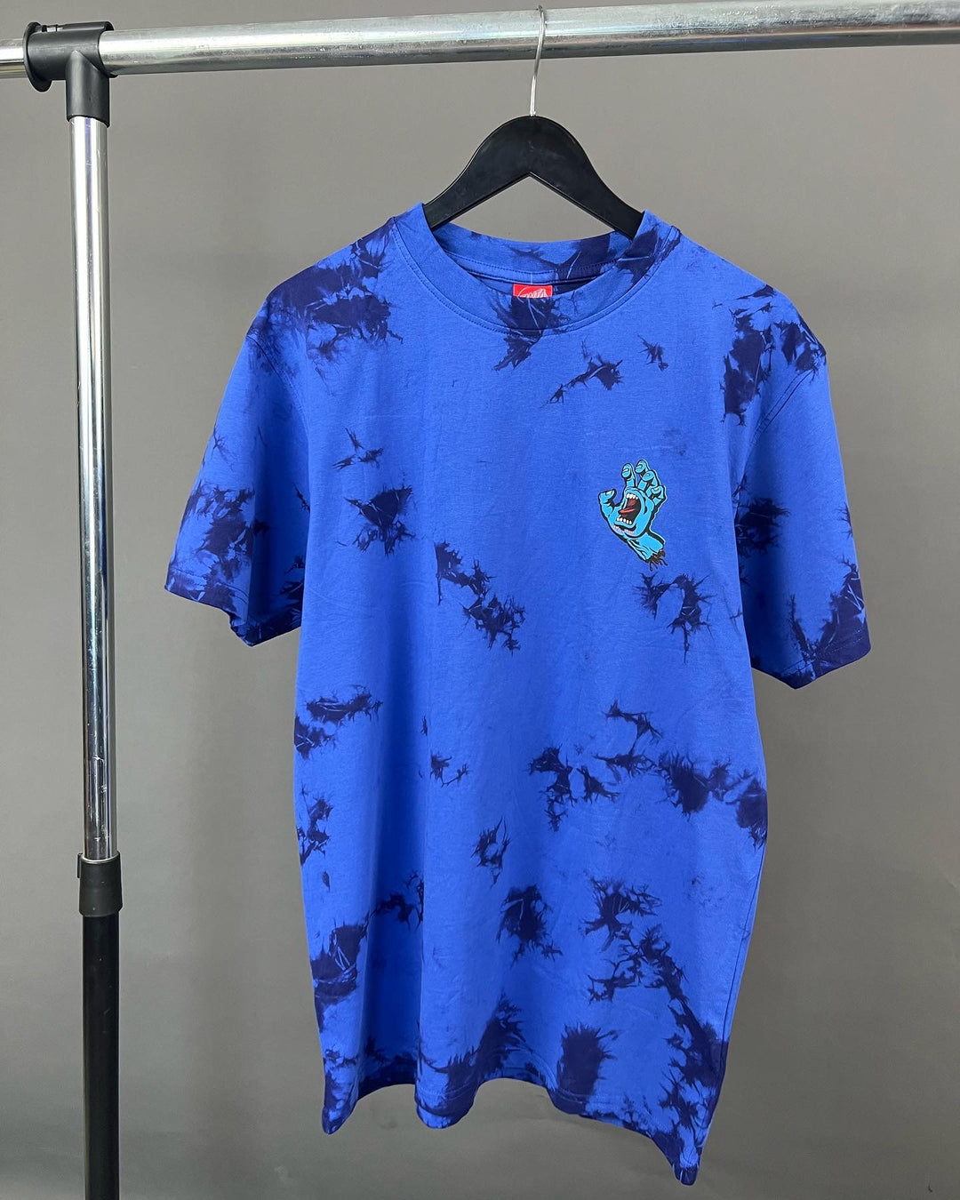 Santa Cruz Screaming Hand Chest T-shirt in royal cloud dye