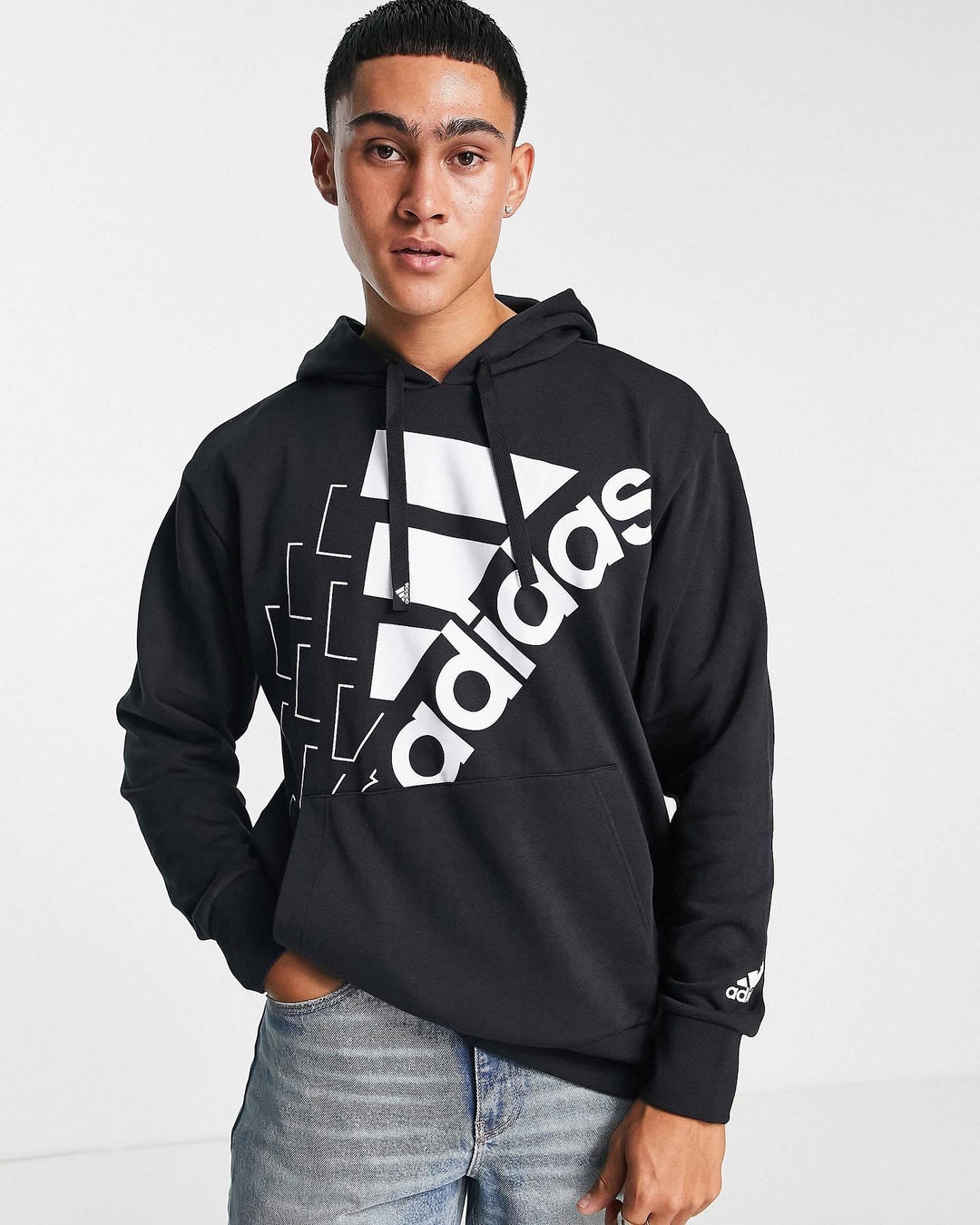 Adidas Essential Logo Hoodie in Black