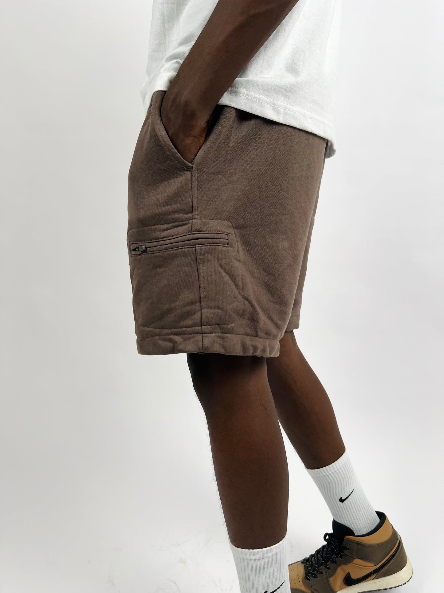 4F cargo tech shorts in brown