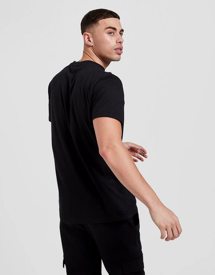 McKenzie Essential T-shirt in Black