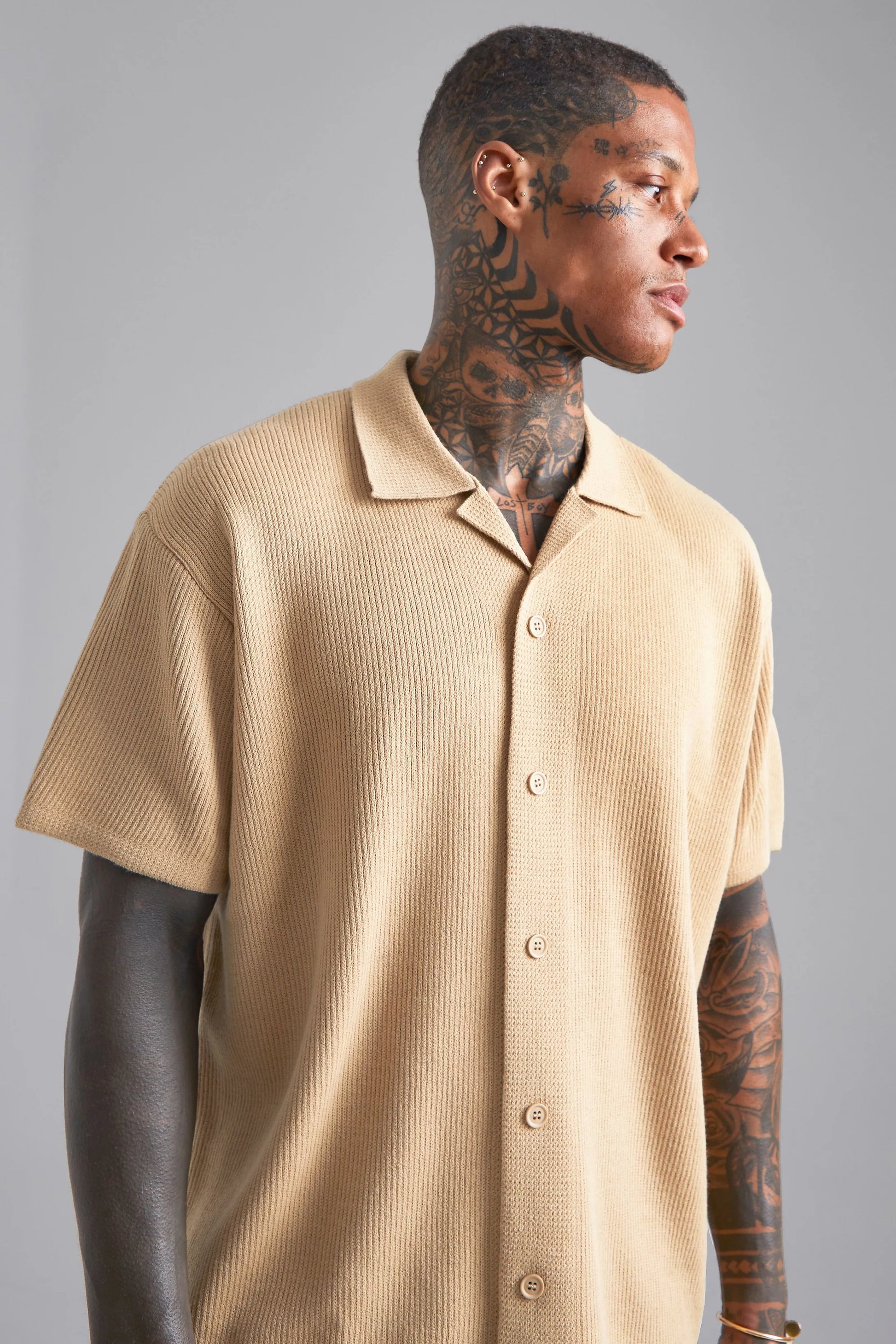 Short Sleeve Revere Oversized Pleated Shirt
