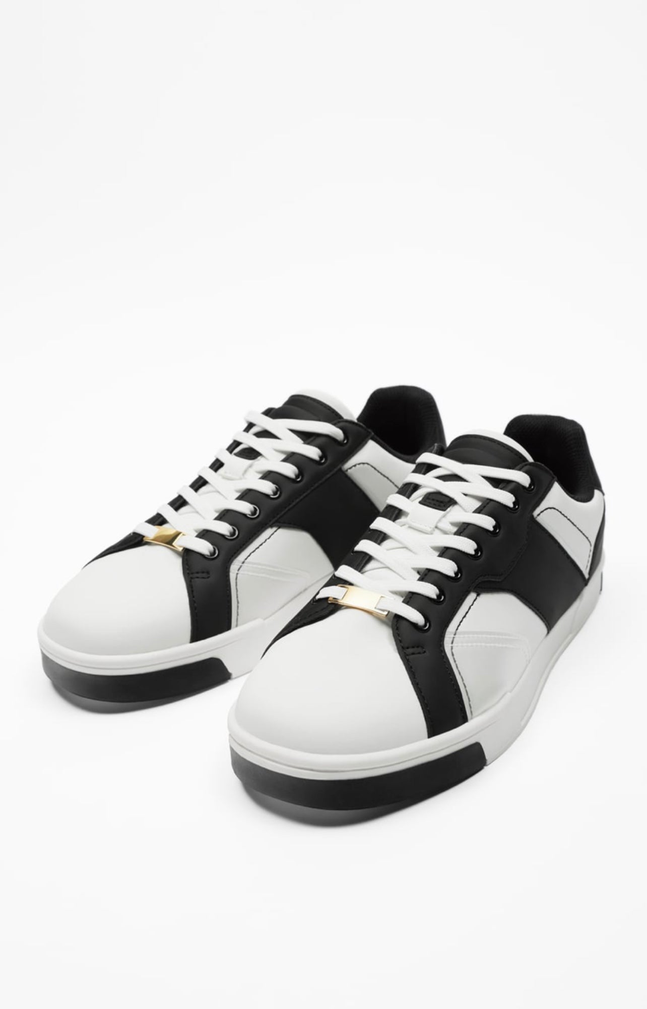 Zara Contrast Trainers in Black/White Garmisland