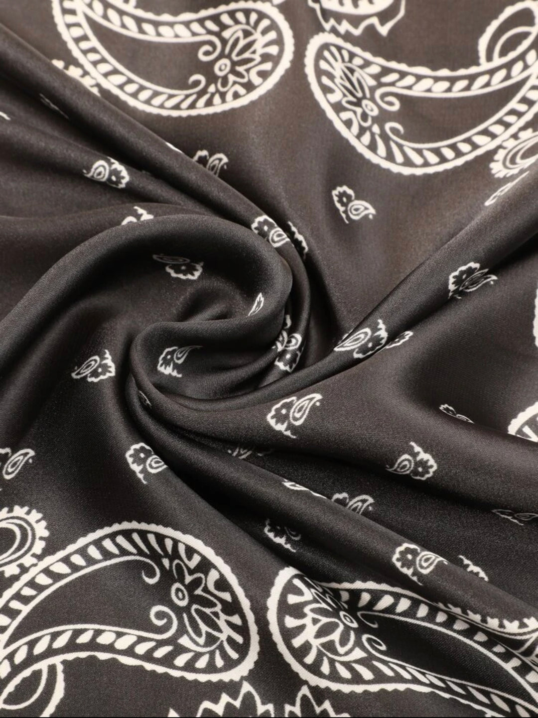 Paisley print bandana in black