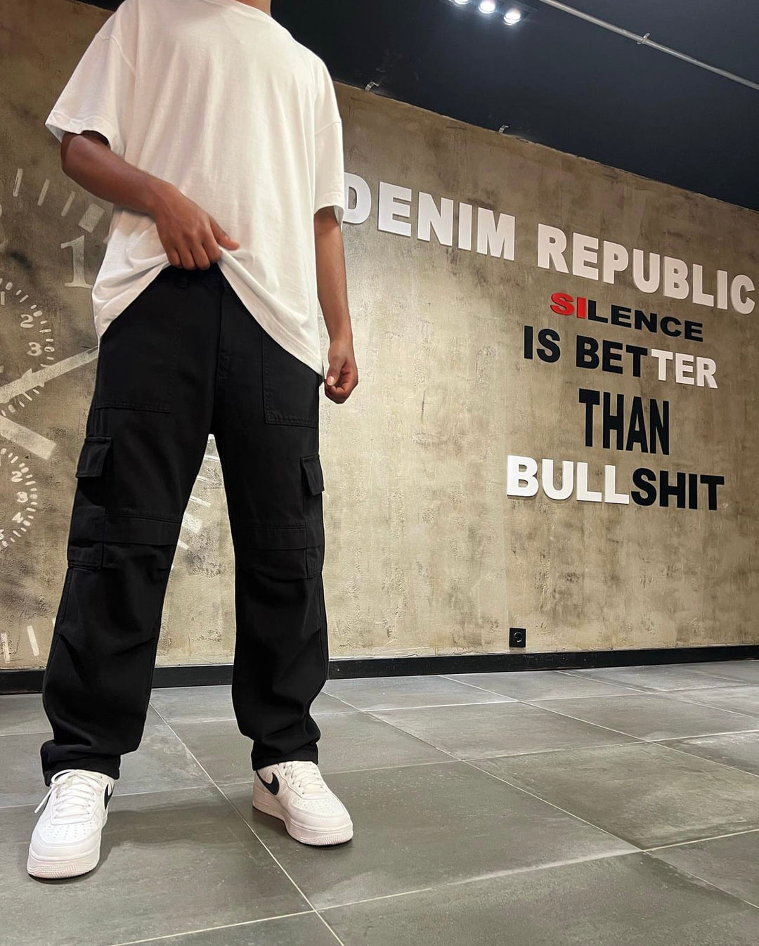 Denim republic cargo pants in black