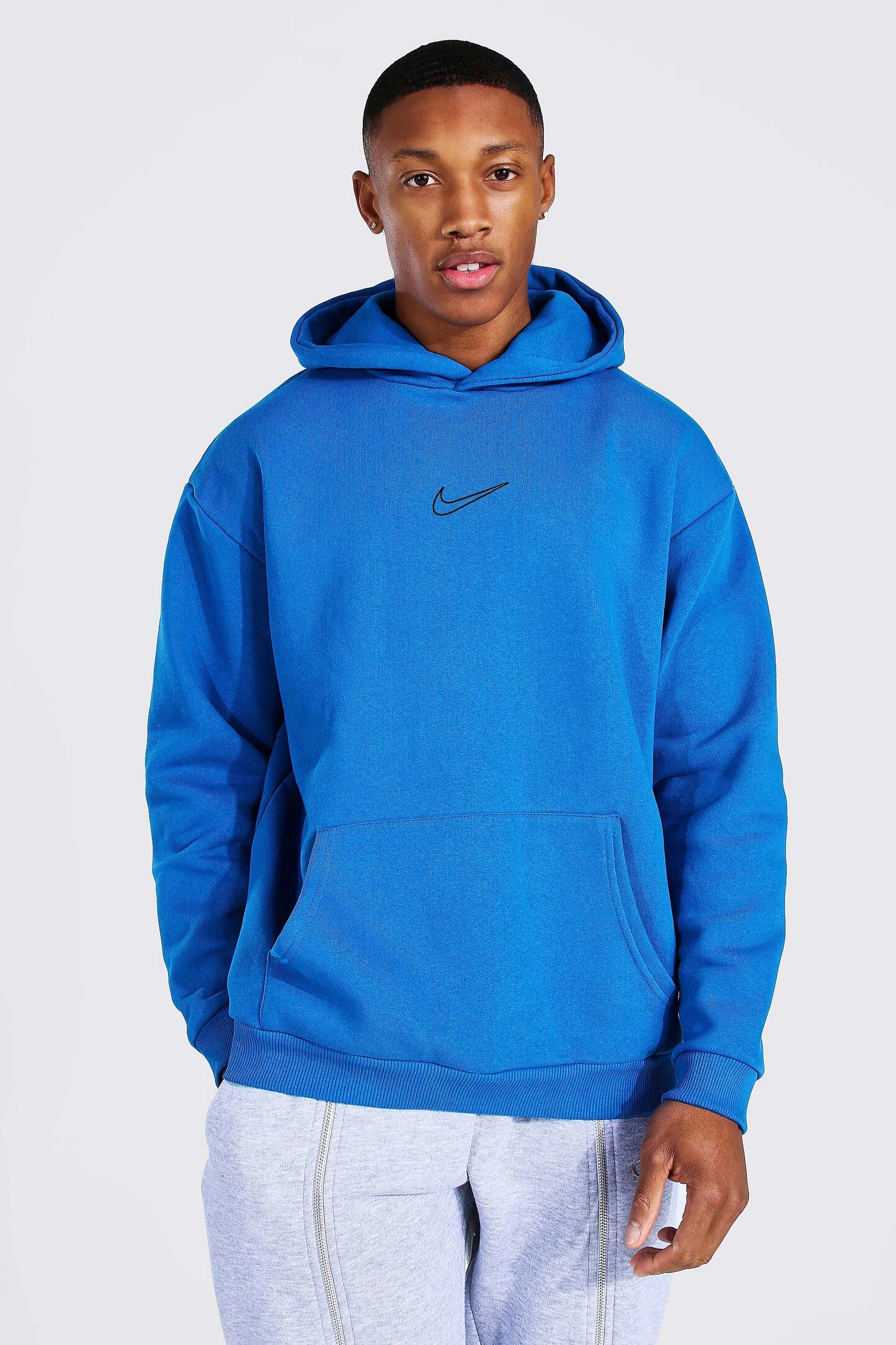 Nike outline logo hoodie in blue – Garmisland
