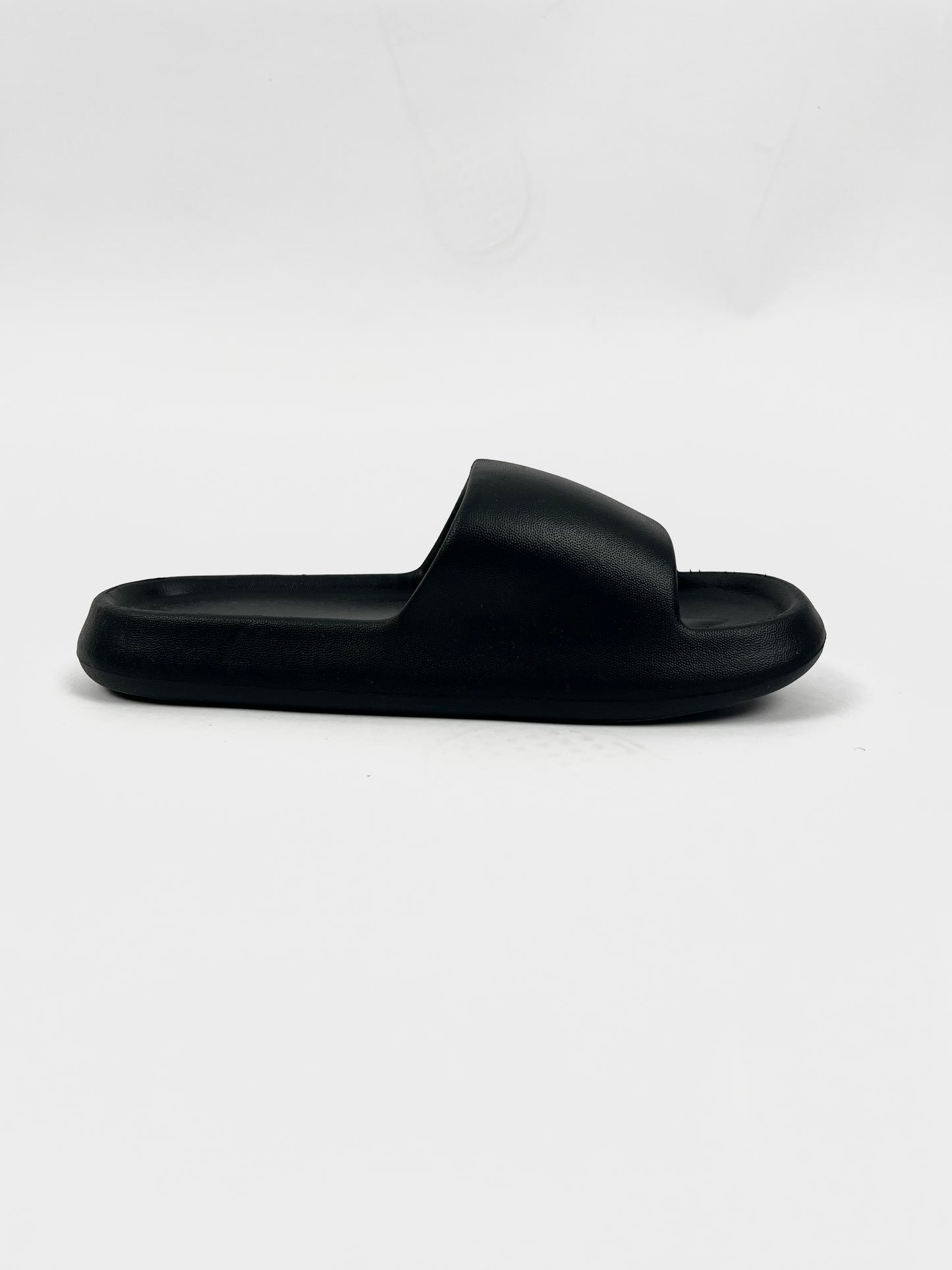 Chunky Moulded Slides in black