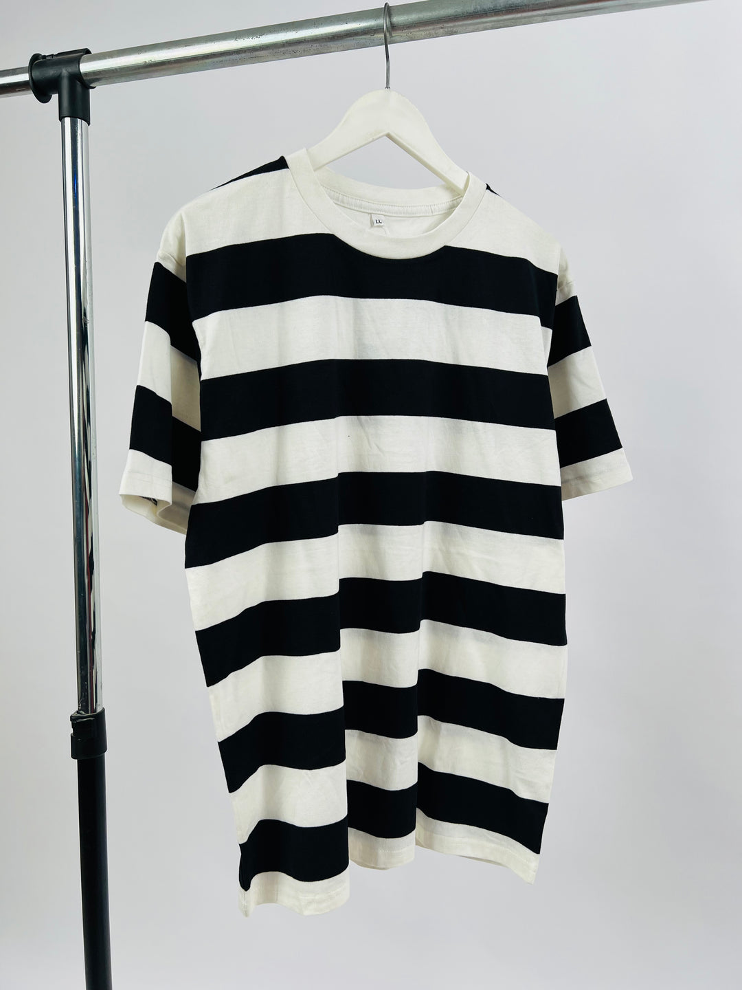 Commontage pinstriped t-shirt